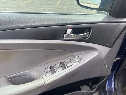 Used 2011 Hyundai Sonata SE FWD image 7