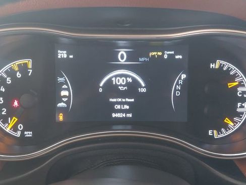 Certified 2016 Jeep Grand Cherokee Summit w/ Platinum Series Group AWD/4WD image 26