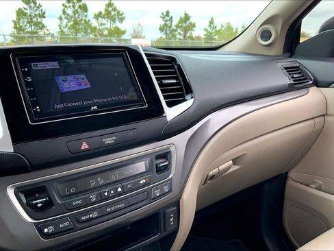 Used 2017 Honda Ridgeline RTL image 34