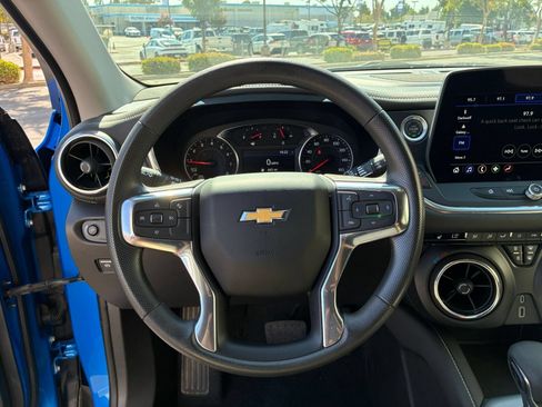 Used 2026 Chevrolet Blazer LT AWD/4WD image 29