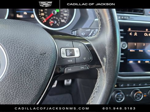 Used 2021 Volkswagen Tiguan SE R-Line FWD image 18