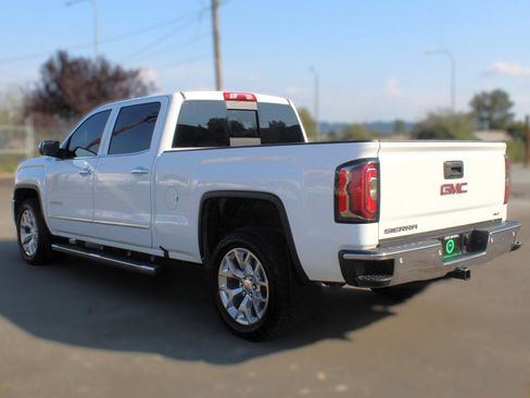Used 2018 GMC Sierra 1500 SLT w/ SLT Premium Package image 5