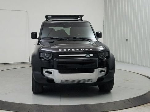 Used 2022 Land Rover Defender 110 SE AWD/4WD image 3