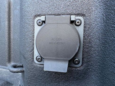 Used 2025 Chevrolet Silverado 2500 LTZ w/ Z71 Chrome Sport Edition image 30