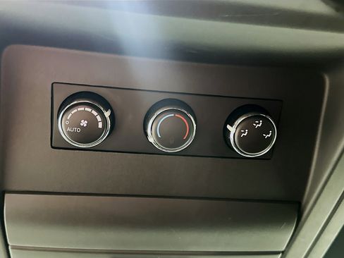 Used 2019 Dodge Grand Caravan GT FWD image 26