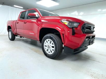 New 2025 Toyota Tacoma SR5