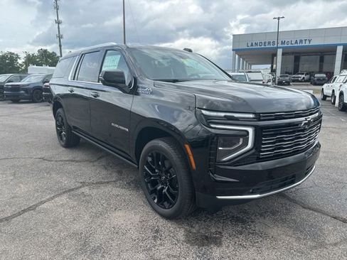 New 2026 Chevrolet Suburban High Country AWD/4WD image 1