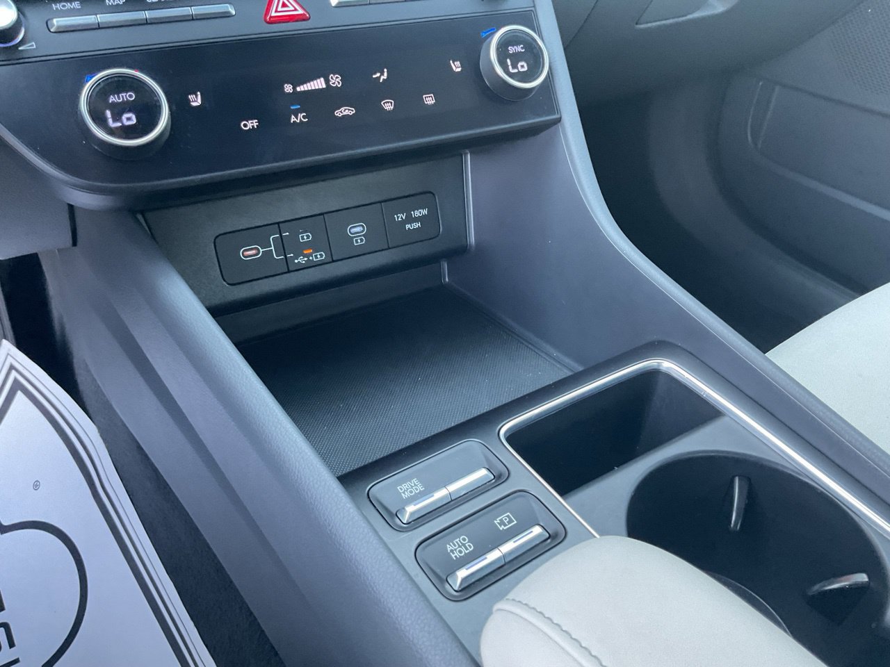Used 2025 Hyundai Sonata SEL FWD image 24