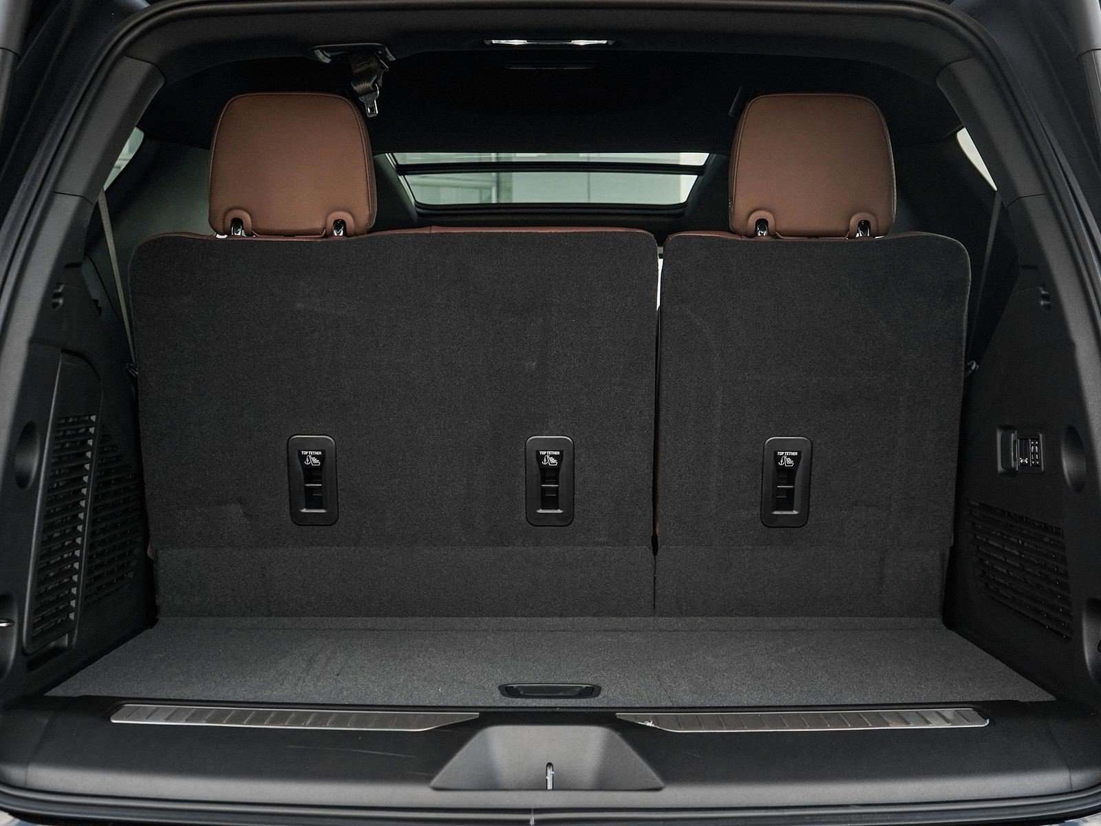 New 2027 Chevrolet Tahoe High Country w/ Sun And Tow Package AWD/4WD image 8