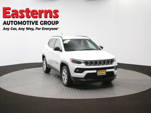 Used 2024 Jeep Compass Latitude AWD/4WD image 45
