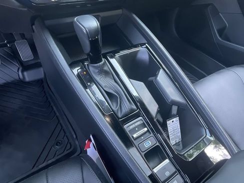 Used 2024 Honda Accord EX-L image 16