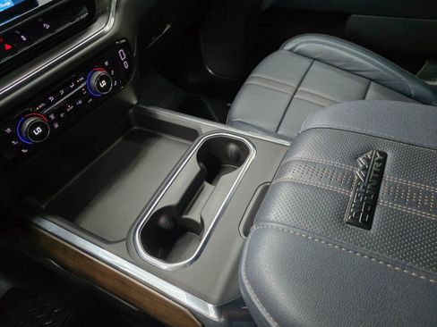 Used 2025 Chevrolet Silverado 2500 High Country w/ High Country Premium Package AWD/4WD image 37
