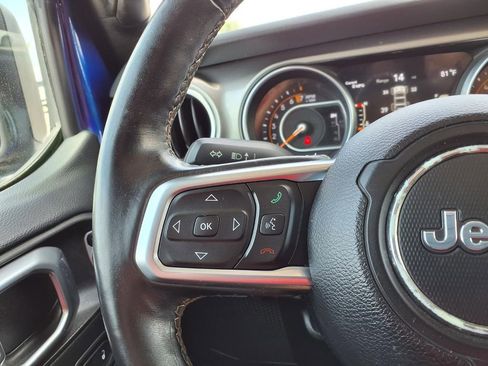 Used 2018 Jeep Wrangler Unlimited Sahara w/ Dual Top Group image 34