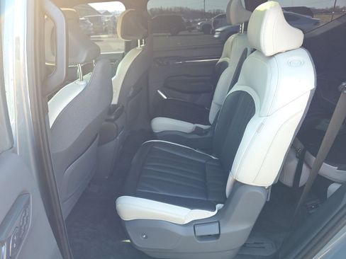 Used 2024 Kia EV9 GT-Line AWD/4WD image 6