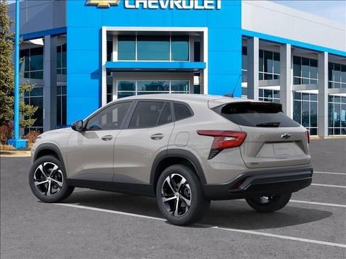 New 2026 Chevrolet Trax RS w/ Driver Confidence Package FWD image 3