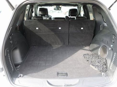 Used 2022 Jeep Grand Cherokee Laredo X RWD image 17