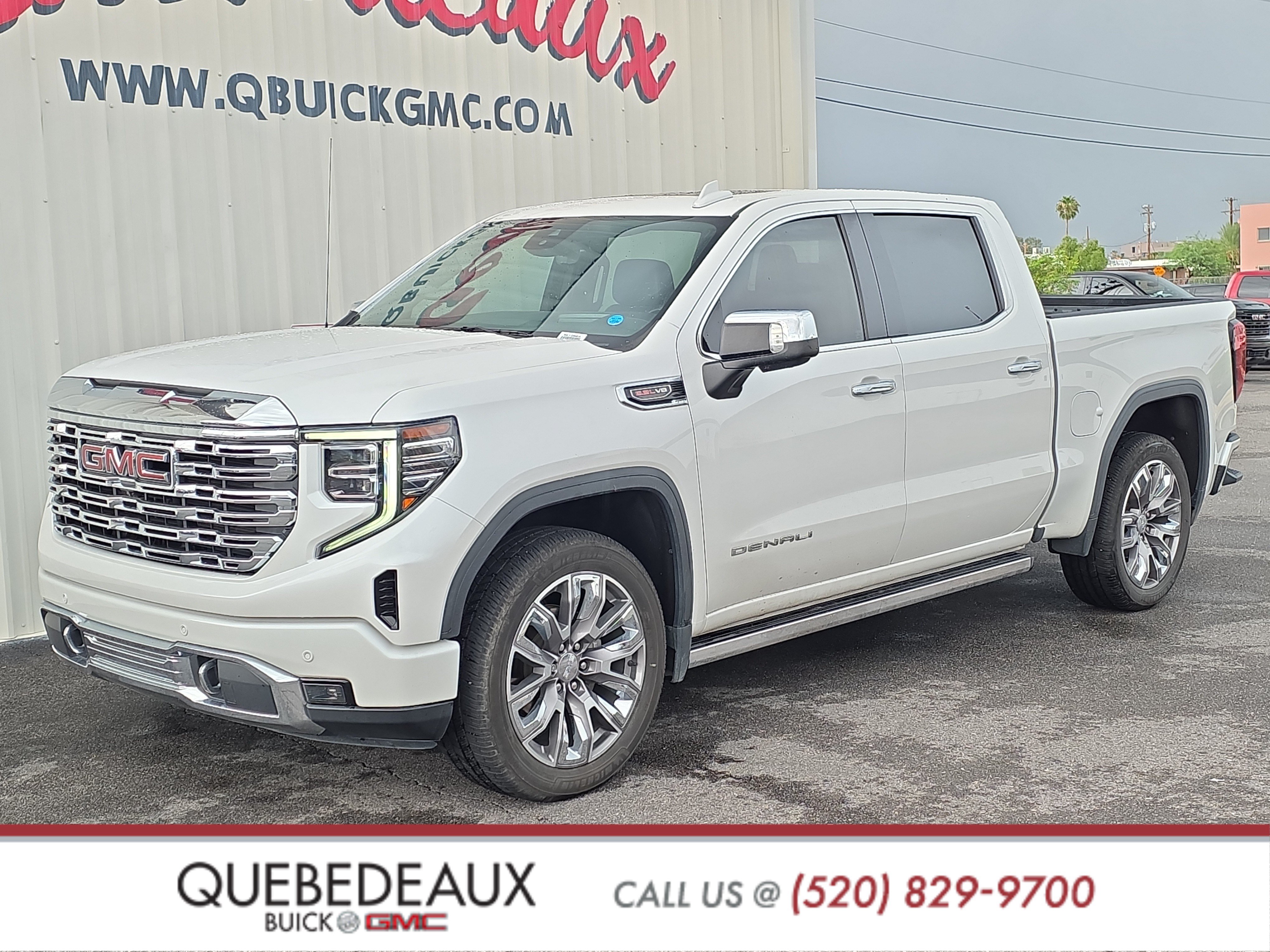 Used 2022 GMC Sierra 1500 Denali w/ Denali Reserve Package AWD/4WD image 3