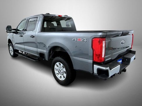 Used 2024 Ford F250 XLT AWD/4WD image 7