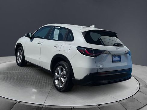 Used 2023 Honda HR-V LX image 3