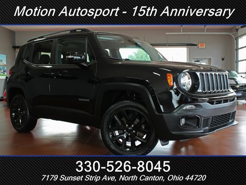 Used 2017 Jeep Renegade Altitude AWD/4WD image 2