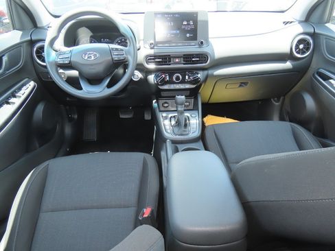 Used 2023 Hyundai Kona SEL FWD image 19