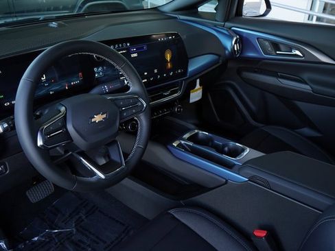 New 2025 Chevrolet Equinox EV LT image 2