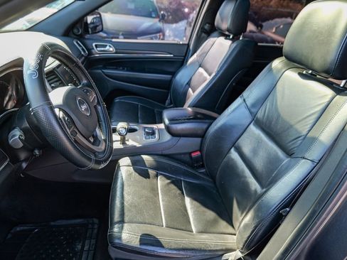 Used 2014 Jeep Grand Cherokee Limited w/ Luxury Group II image 20