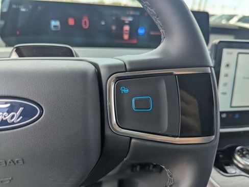 New 2026 Ford Expedition Platinum w/ Driver's Package AWD/4WD image 31