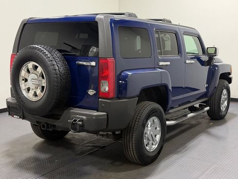 Used 2009 HUMMER H3 Alpha AWD/4WD image 5