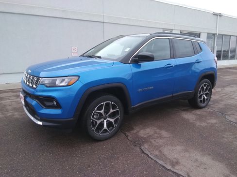 New 2026 Jeep Compass Limited AWD/4WD image 2