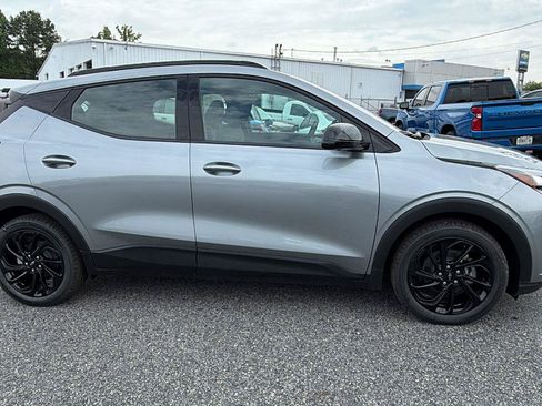 New 2027 Chevrolet Bolt RS w/ Technology Package FWD image 4