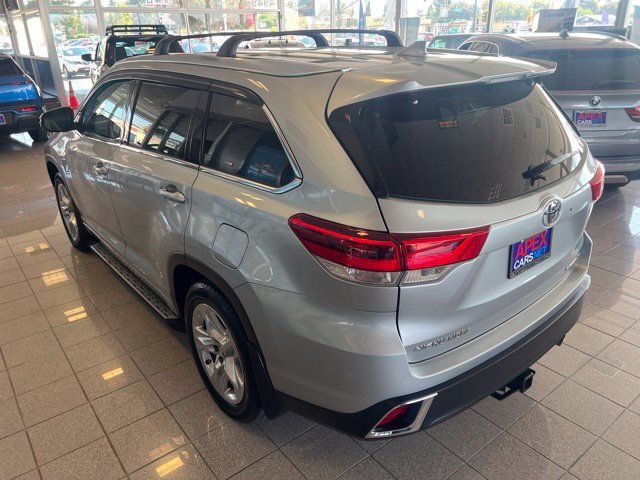 Used 2017 Toyota Highlander Limited AWD/4WD image 14