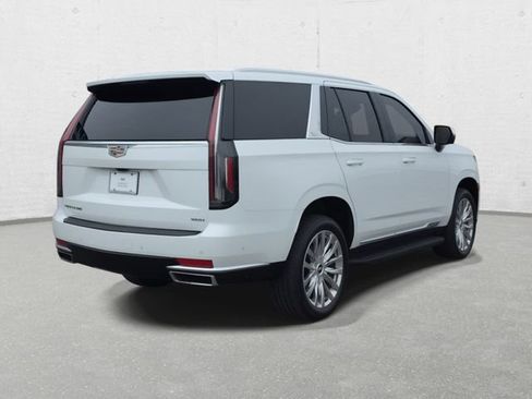 Used 2021 Cadillac Escalade Premium Luxury w/ LPO, Illumination Package AWD/4WD image 5