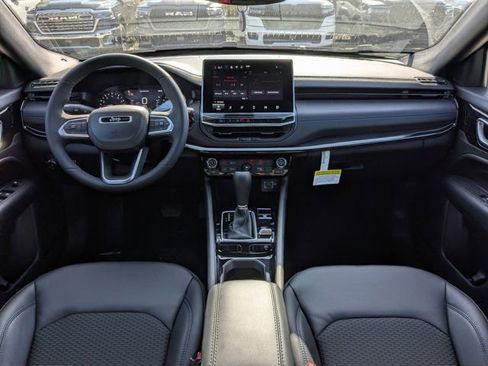 New 2026 Jeep Compass Latitude AWD/4WD image 15