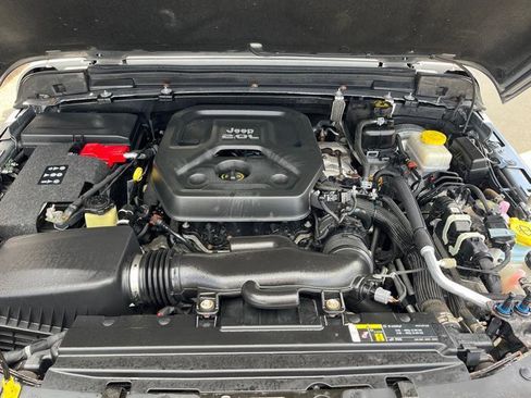 Used 2018 Jeep Wrangler Unlimited Sport S image 22