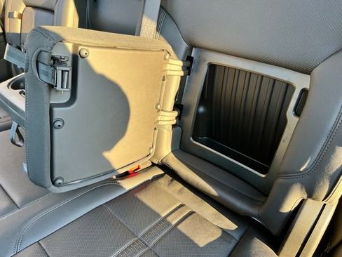 Used 2024 Chevrolet Silverado 1500 High Country w/ High Country Premium Package image 24