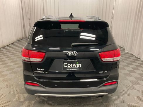 Used 2016 Kia Sorento EX w/ EX Touring Package image 5