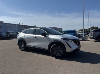 Used 2023 Nissan Ariya FWD video 1
