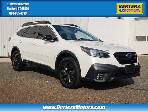 Used 2022 Subaru Outback Onyx Edition XT image 1