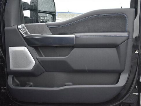 Used 2025 Ford F450 Platinum w/ Camper Package image 29