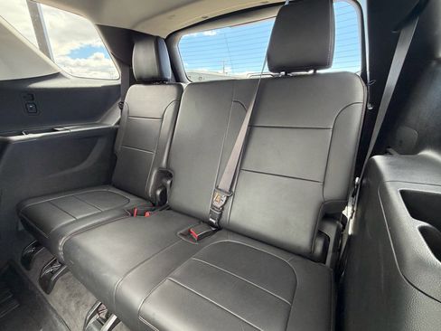 Used 2020 Chevrolet Traverse Premier w/ Redline Edition AWD/4WD image 14