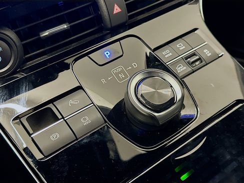 Used 2023 Toyota bZ4X XLE w/ Weather Package image 25