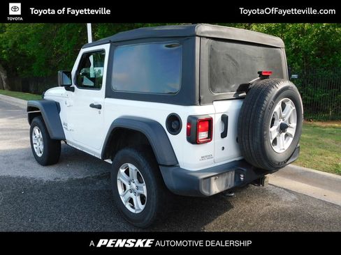 Used 2020 Jeep Wrangler Sport AWD/4WD image 3
