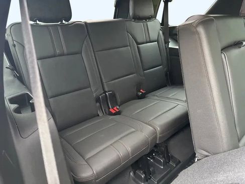 Used 2021 Chevrolet Tahoe RST w/ Luxury Package image 32