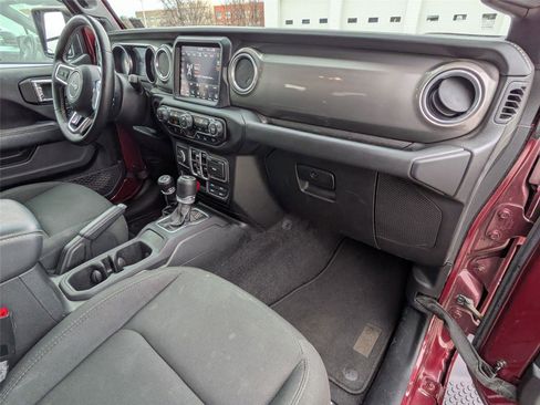 Certified 2021 Jeep Wrangler Unlimited Sahara AWD/4WD image 36