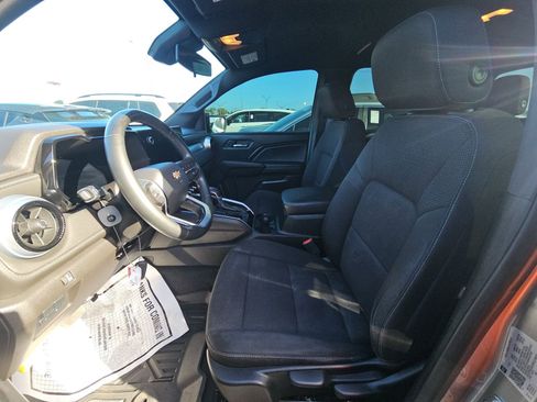 Used 2023 Chevrolet Colorado LT w/ LT Convenience Package RWD image 10