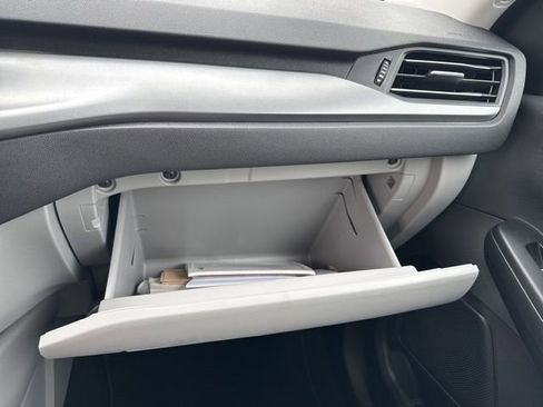 Used 2025 Ford Escape SE image 19