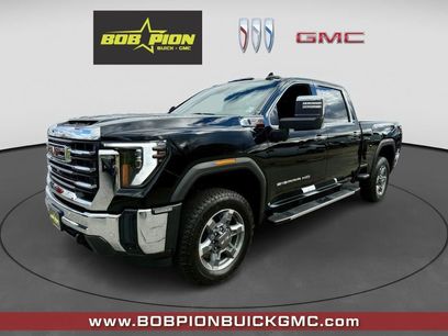 New 2025 GMC Sierra 2500 SLT w/ SLT Premium Package