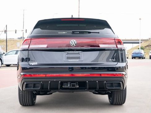 New 2026 Volkswagen Atlas Cross Sport SEL R-Line image 5