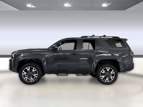 Used 2025 Toyota 4Runner TRD Sport AWD/4WD image 2